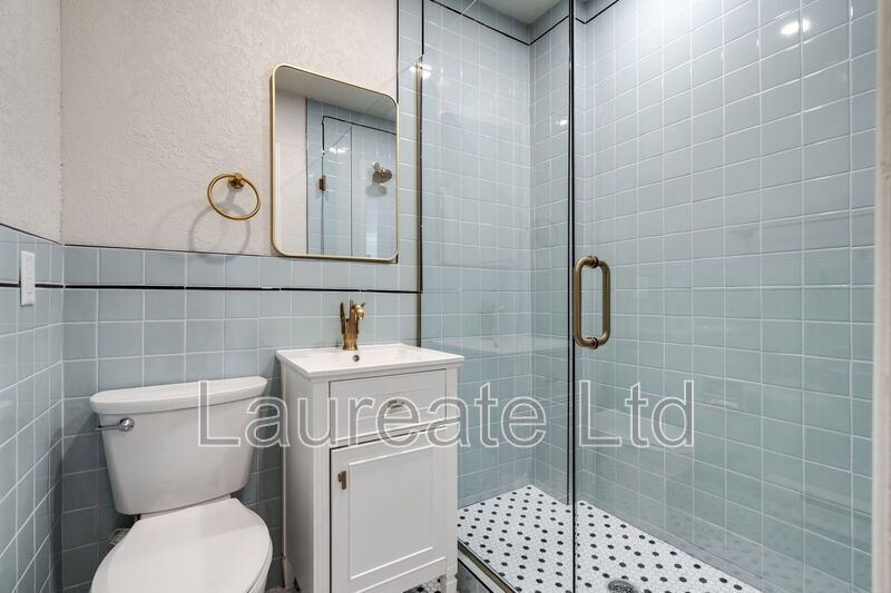 Meticulously renovated 2bd 2Ba units in Historic La Rue building in Heart of Congress Park!!! property image