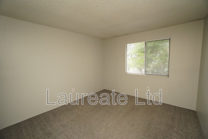 Spacious Top Floor 2 Bd 2 Ba End Unit Minutes to DTC!! property image