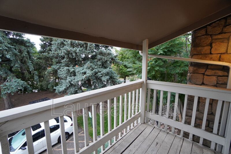 Spacious Top Floor 2 Bd 2 Ba End Unit Minutes to DTC!! property image