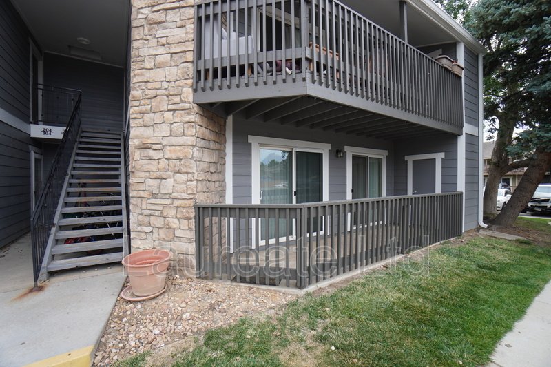 Newly updated Spacious 2 Bed 2 Bath Condo In Aurora!! property image