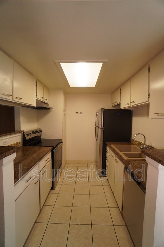 Newly updated Spacious 2 Bed 2 Bath Condo In Aurora!! property image