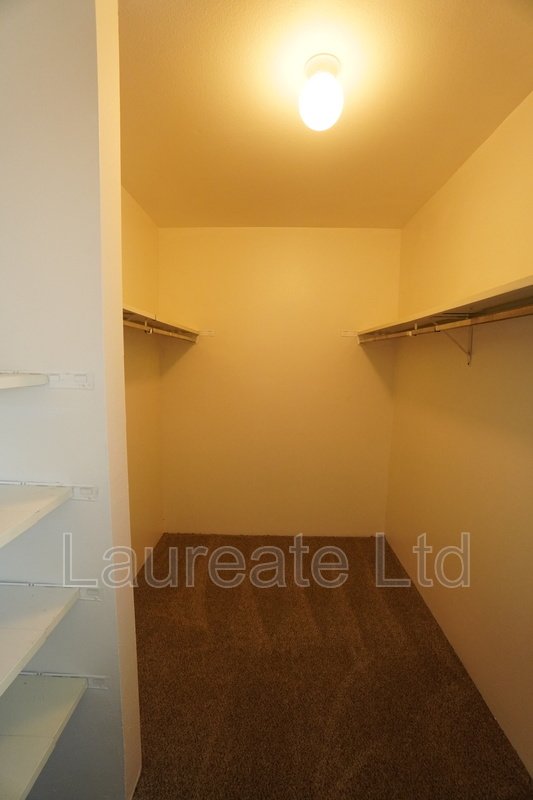 Newly updated Spacious 2 Bed 2 Bath Condo In Aurora!! property image