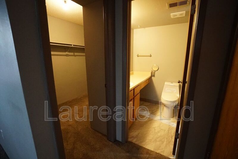 Cozy 2 Bedroom condo in Littleton! Must See! property image
