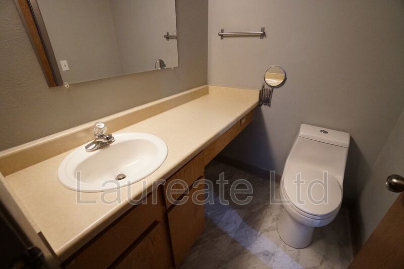 Cozy 2 Bedroom condo in Littleton! Must See! property image
