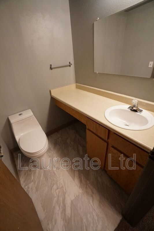 Cozy 2 Bedroom condo in Littleton! Must See! property image