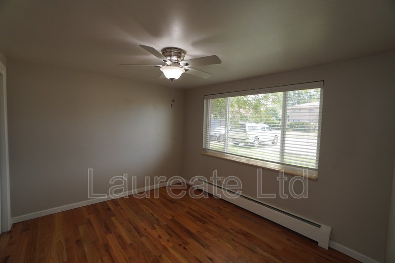 Bright and open 1 bedroom ground floor unit in Lakewood!! property image