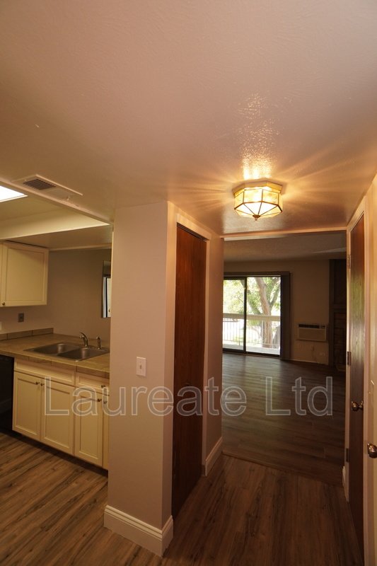 Cozy 2 Bedroom condo in Littleton! Must See! property image