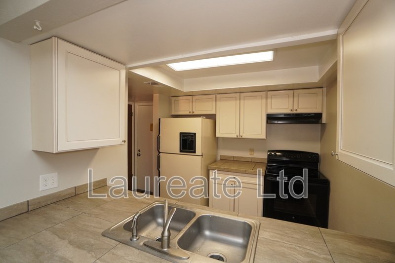 Cozy 2 Bedroom condo in Littleton! Must See! property image