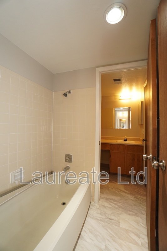 Cozy 2 Bedroom condo in Littleton! Must See! property image