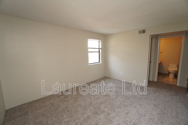 Cozy 2 Bedroom condo in Littleton! Must See! property image