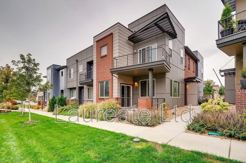 Stunning and Spacious 3bd Townhome in Midtown Denver!! property image