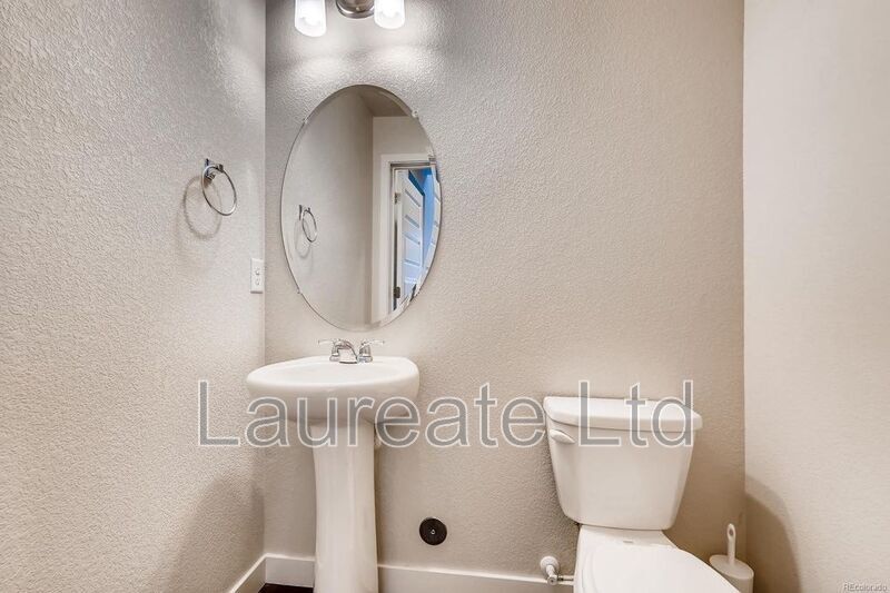 Stunning and Spacious 3bd Townhome in Midtown Denver!! property image
