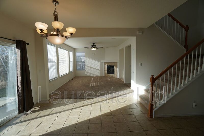 Stunning 5 Bedroom 3.5 Bathroom in Southlawn Reunion! property image