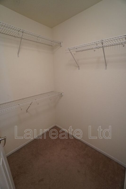 Stunning 5 Bedroom 3.5 Bathroom in Southlawn Reunion! property image