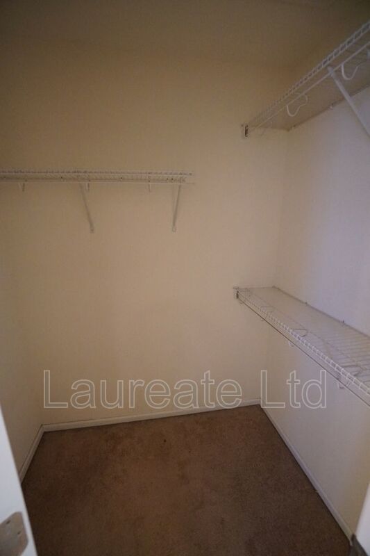Stunning 5 Bedroom 3.5 Bathroom in Southlawn Reunion! property image