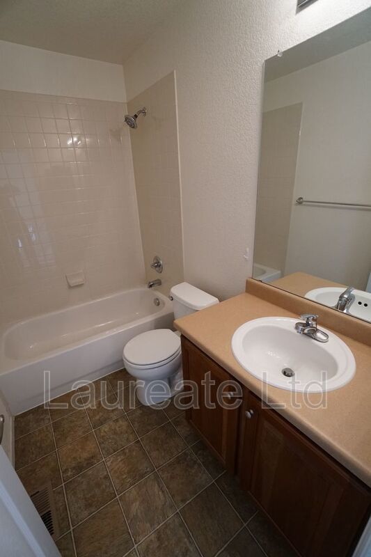 Stunning 5 Bedroom 3.5 Bathroom in Southlawn Reunion! property image