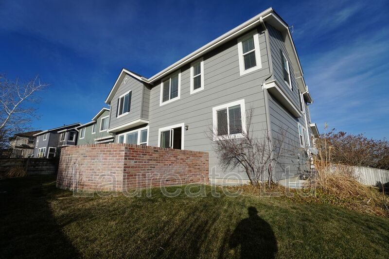Stunning 5 Bedroom 3.5 Bathroom in Southlawn Reunion! property image