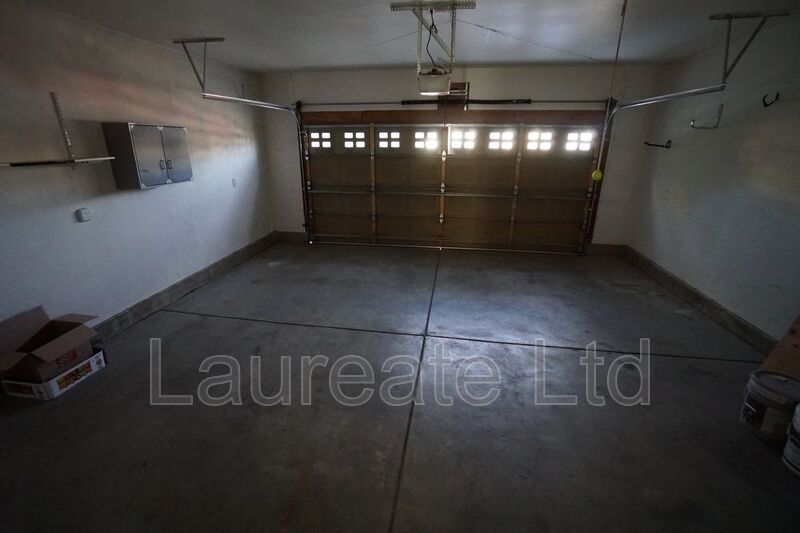 Stunning 5 Bedroom 3.5 Bathroom in Southlawn Reunion! property image