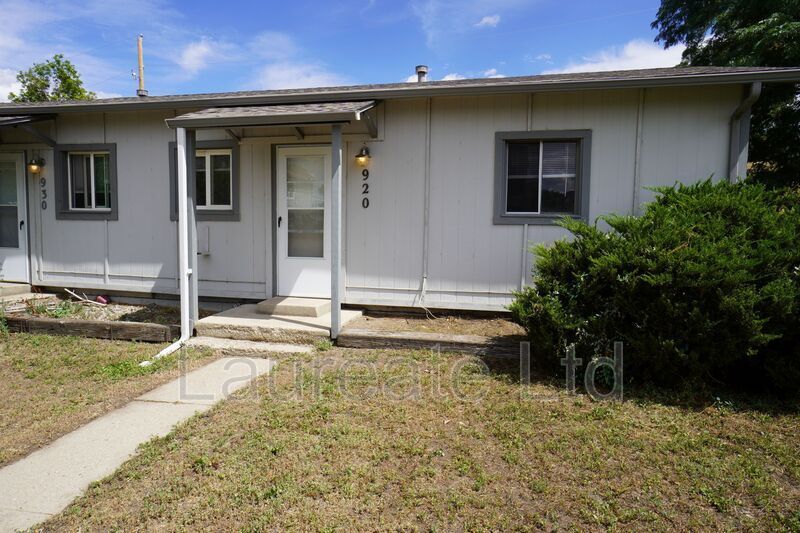 Quaint 2 bedroom Duplex in Golden!! property image