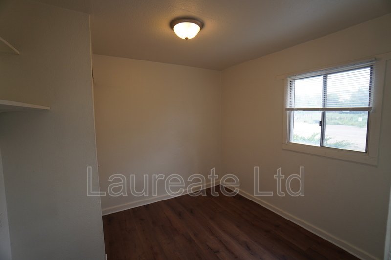 Quaint 2 bedroom Duplex in Golden!! property image