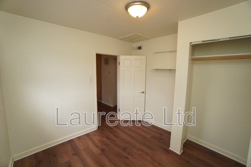 Quaint 2 bedroom Duplex in Golden!! property image