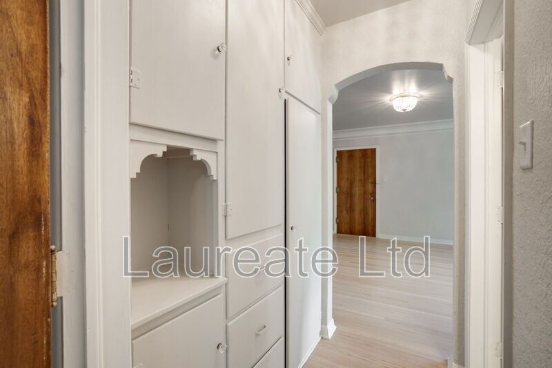 MOVE-IN SPECIAL!!!Meticulously renovated 2bd 2Ba units in Historic La Rue building in Heart of Congress Park!!! property image