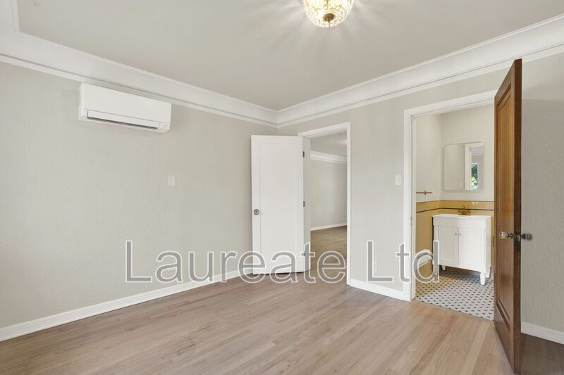 MOVE-IN SPECIAL!!!Meticulously renovated 2bd 2Ba units in Historic La Rue building in Heart of Congress Park!!! property image