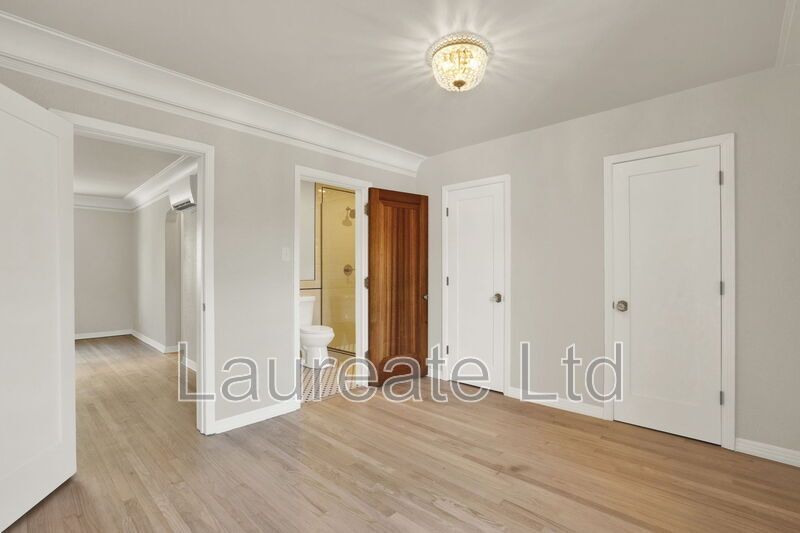 MOVE-IN SPECIAL!!!Meticulously renovated 2bd 2Ba units in Historic La Rue building in Heart of Congress Park!!! property image