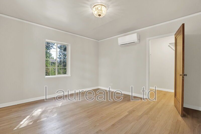 MOVE-IN SPECIAL!!!Meticulously renovated 2bd 2Ba units in Historic La Rue building in Heart of Congress Park!!! property image