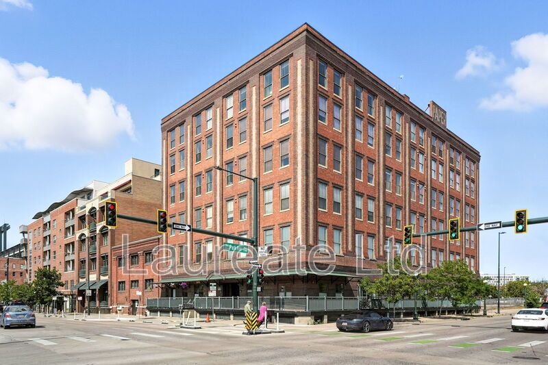 Stunning Updated Loft in the Heart of Downtown Denver!! property image