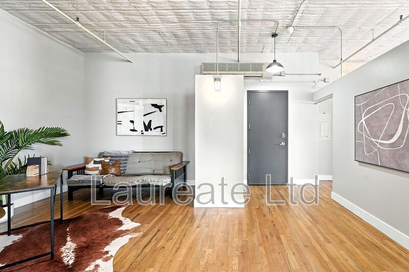 Stunning Updated Loft in the Heart of Downtown Denver!! property image