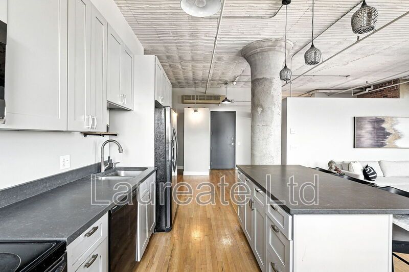 Stunning Updated Loft in the Heart of Downtown Denver!! property image