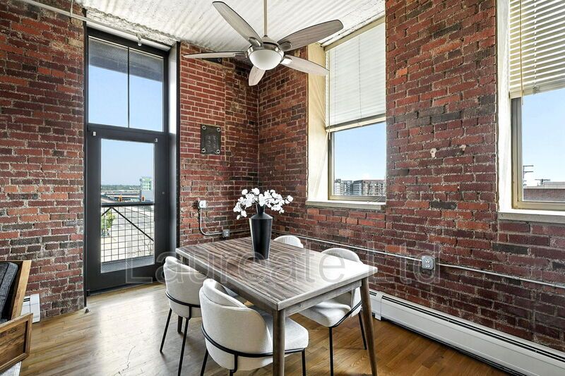 Stunning Updated Loft in the Heart of Downtown Denver!! property image