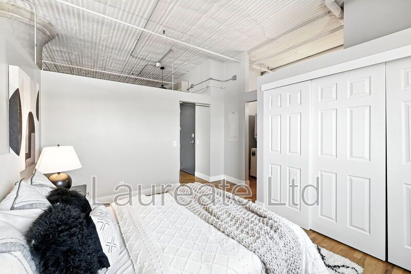 Stunning Updated Loft in the Heart of Downtown Denver!! property image