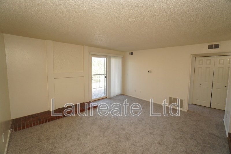 Cozy 2nd floor 2 Bedroom condo in Littleton! Must See! property image