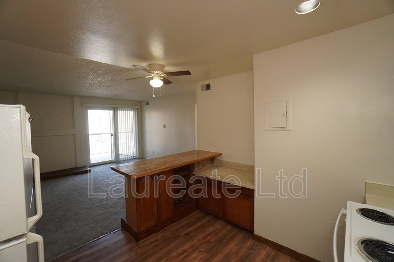 Cozy 2nd floor 2 Bedroom condo in Littleton! Must See! property image