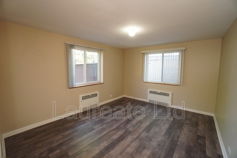 Charming and spacious 2 Bedroom in Cherry Creek North - Tons of Character property image