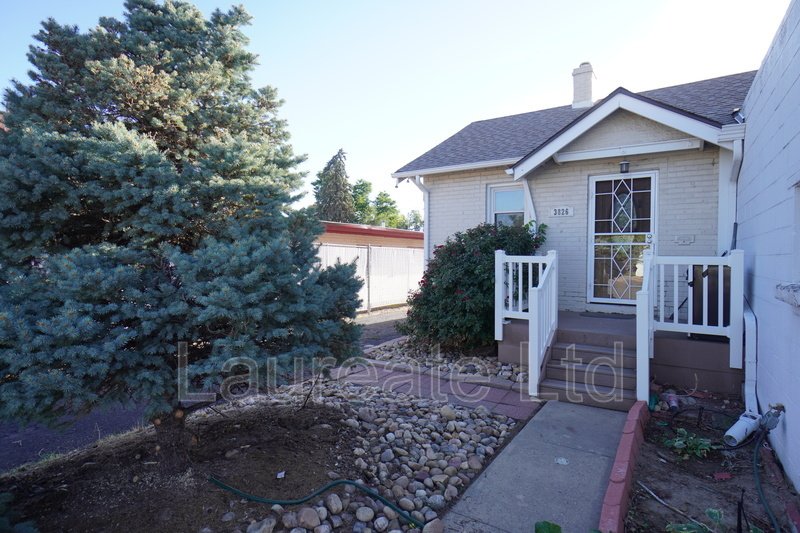 Private and Spacious 2+Bd 2Ba Single Family Home Minutes to Downtown Englewood! property image