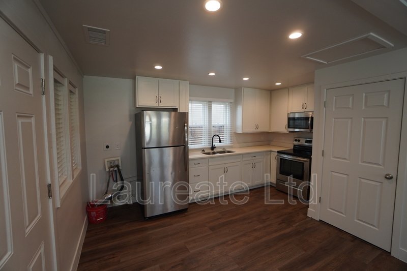 Cozy 2 Bedroom Single Family home in Sheridan!! property image