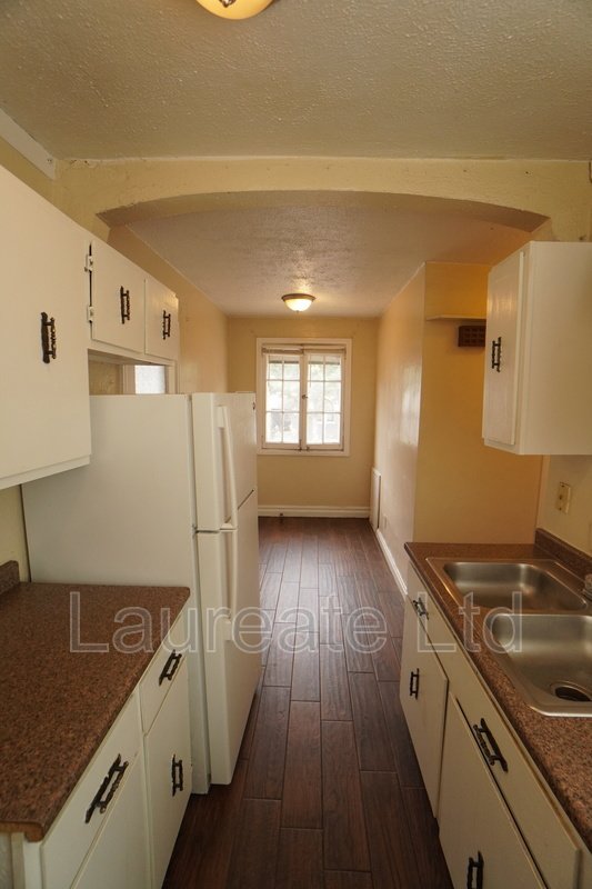 Bright historic unit in the Heart of Capitol Hill!! property image