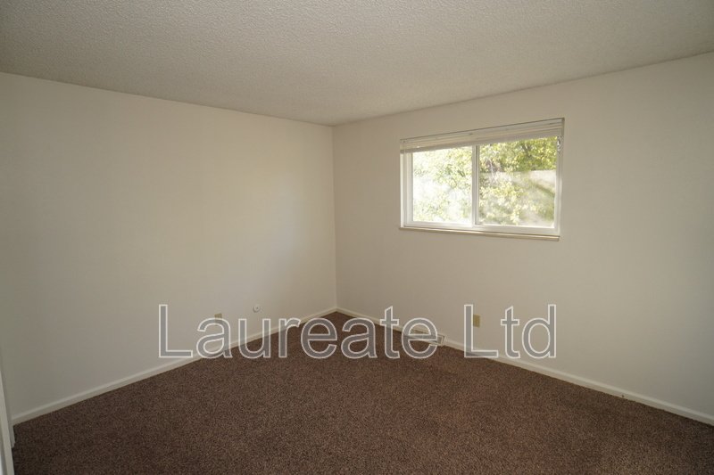 Charming 2 bederoom Bi-Level Single Home in SW Littleton/Lone Tree!! property image