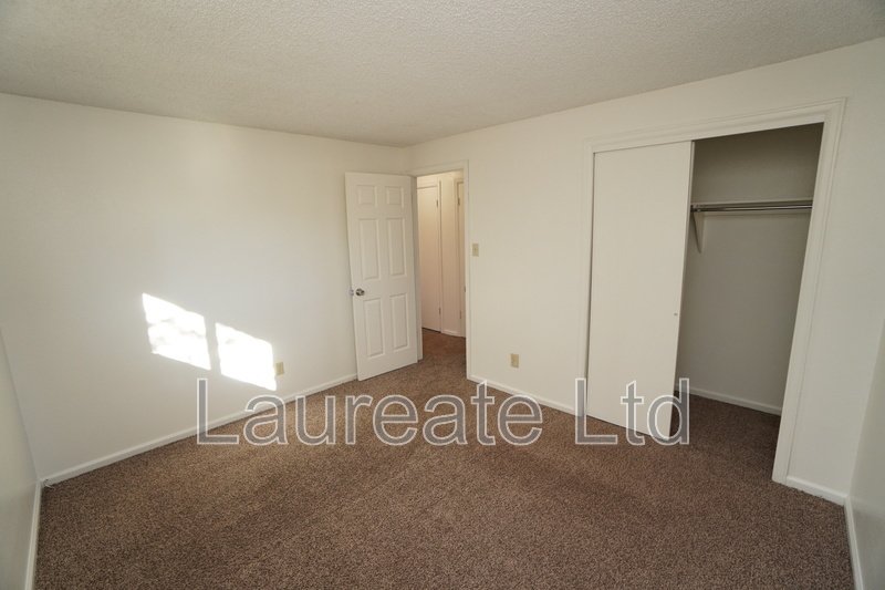 Charming 2 bederoom Bi-Level Single Home in SW Littleton/Lone Tree!! property image